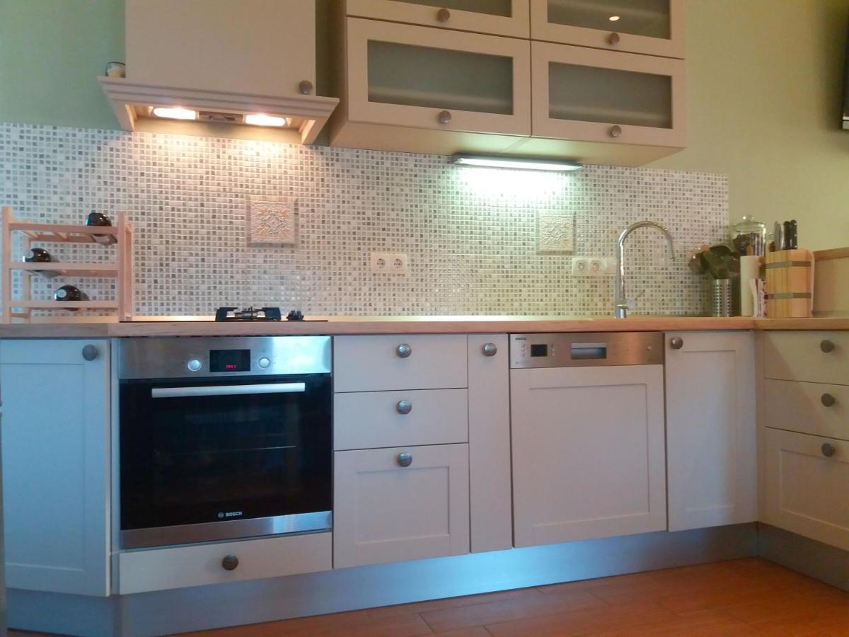 Apartments With A Parking Space Jelsa, Hvar - 8713 Йелса Екстериор снимка
