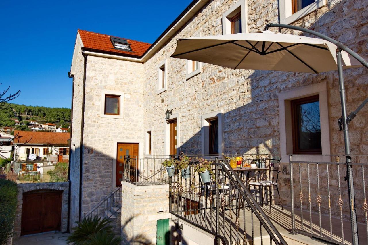Apartments With A Parking Space Jelsa, Hvar - 8713 Йелса Екстериор снимка