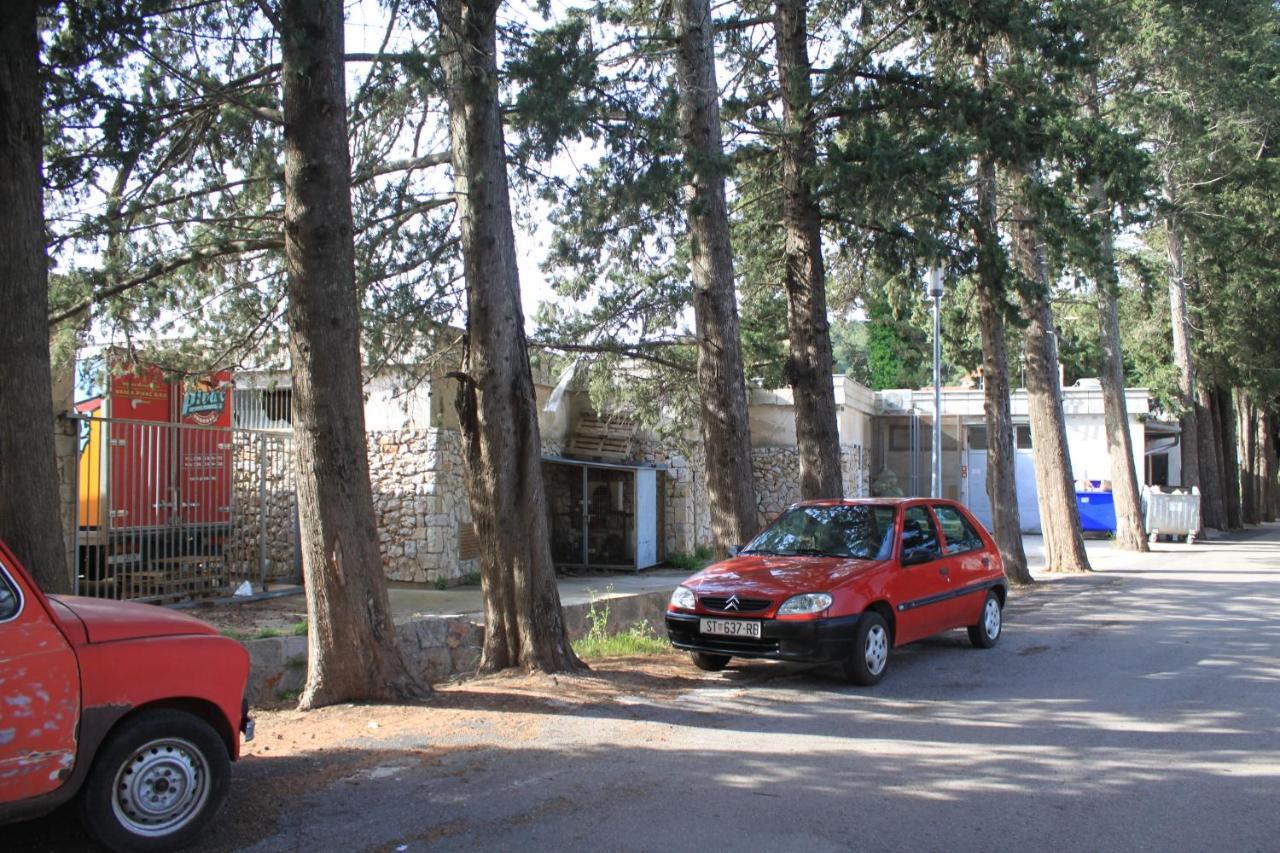 Apartments With A Parking Space Jelsa, Hvar - 8713 Йелса Екстериор снимка