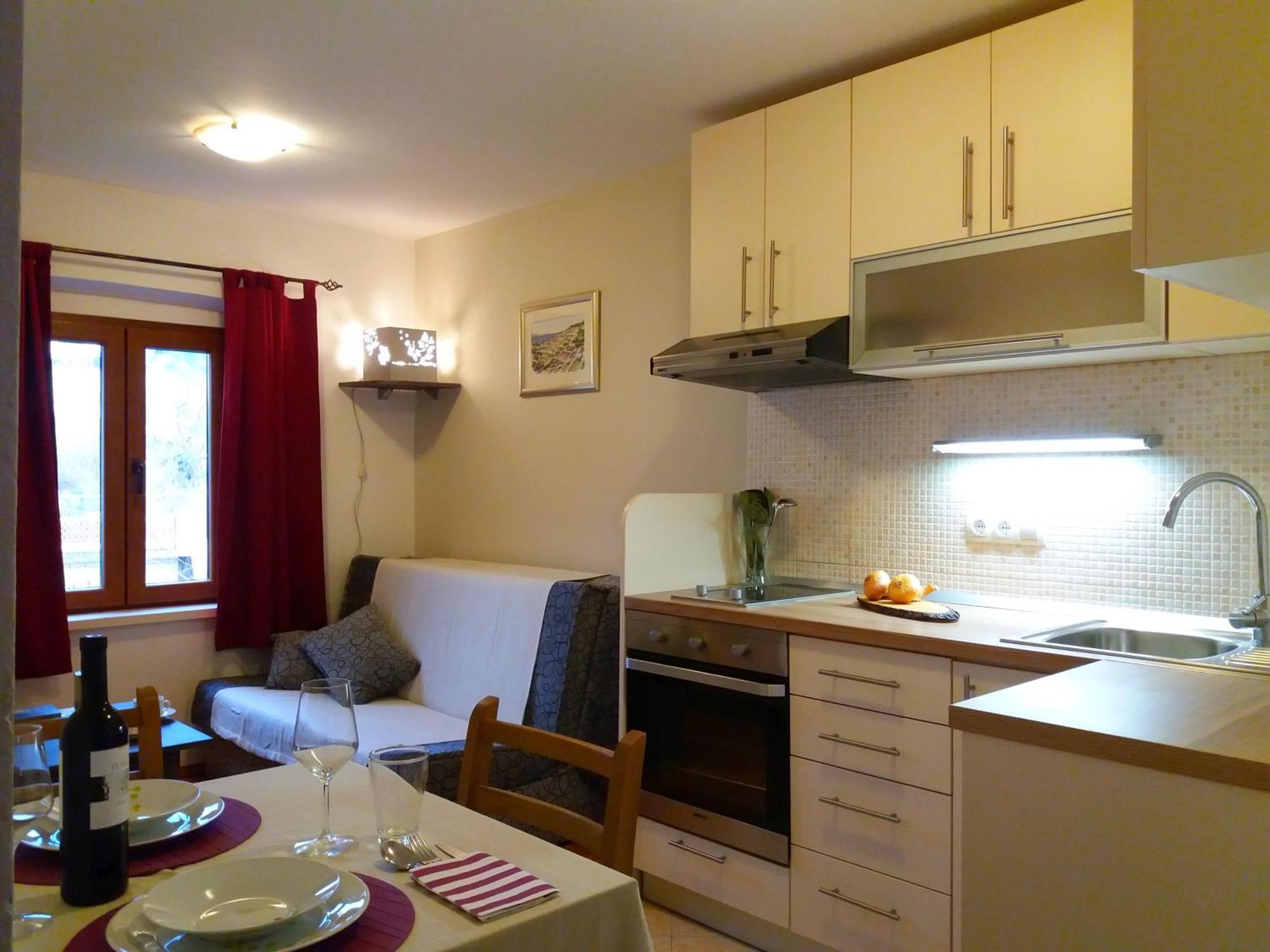 Apartments With A Parking Space Jelsa, Hvar - 8713 Йелса Стая снимка